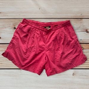 REI Vintage 1938 Men’s Red Shorts/ Swim Trunks Size L